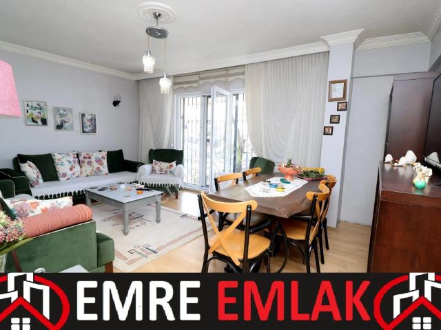 Emre Emlak'tan Topçu'da Muhteşem Lokasyon'da Bakımlı 3+1 Satılık Daire