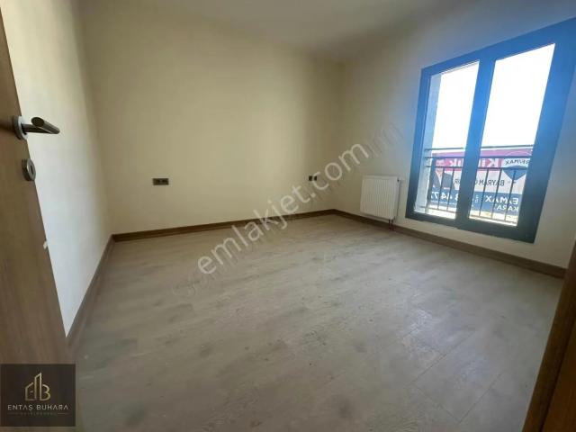 Emre Taş'tan Tokide 3+1 Kiralık Daire