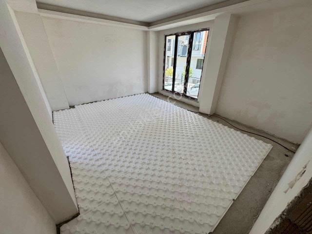 Emsa İnş. Taşoluk Mah. Sıfır Otoparklı 2+1 85m2 Yüksek Giriş