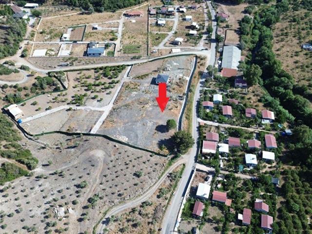 EMSALLERİNİN ÇOK ALTINDA! FIRSAT HİSSELİ TARLA