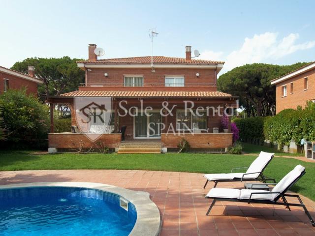 En una de las zonas residenciales más cotizadas de Gavà, a t. 494m² Gavá