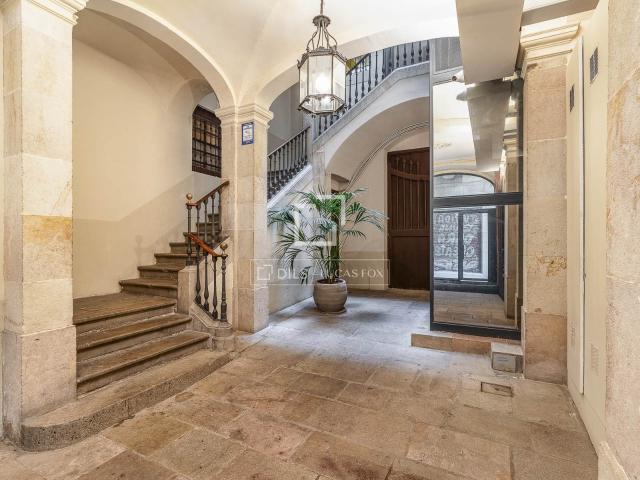 En una elegante finca señorial de 1850, completamente rehabi. 156m² Barcelona