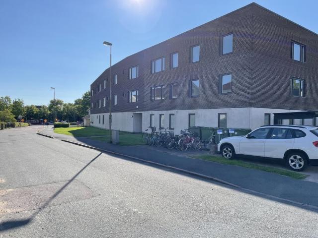 En välplanerad 3 rok i ett familjärt område med närhet till centrum