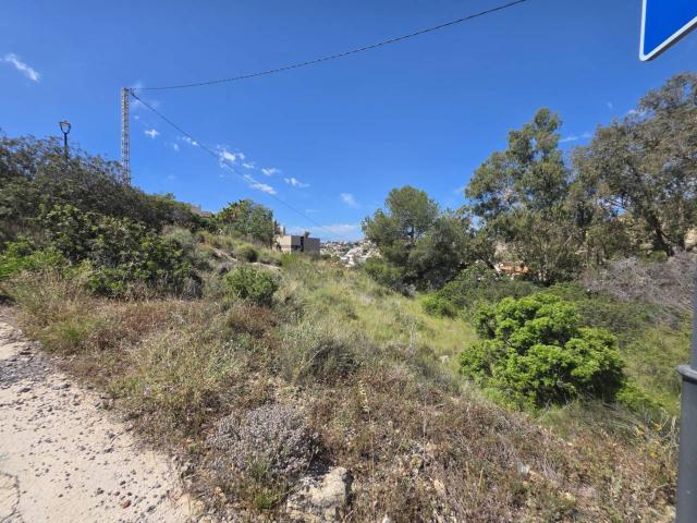 En venta tercera linea de playa El Campello Alicante