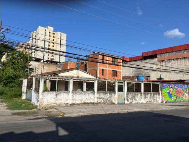 EN VENTA TERRENO COMERCIAL EN NAGUANAGUA, Av. BOLIVAR