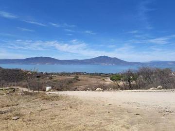 En Venta Terreno con Hermosa Vista al Lago en Colinas de Montebello, Chapala