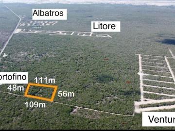 En Venta terreno en Chicxulub Puerto frente al parque e?lico