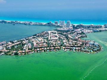 En Venta Terreno en Residencial Isla Dorada Cancun