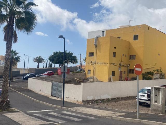 EN VENTA TERRENO URBANO EN SAN ISIDRO