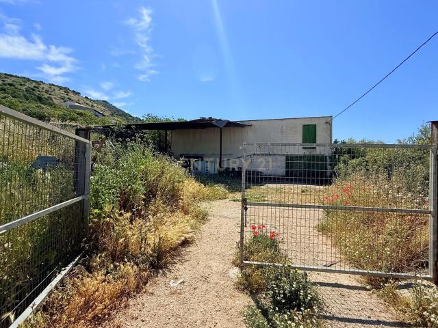 En venta una nave de en Alfarnatejo, Málaga