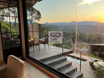 CASA A ESTRENAR EN AVÁNDARO, VISTA AL LAGO