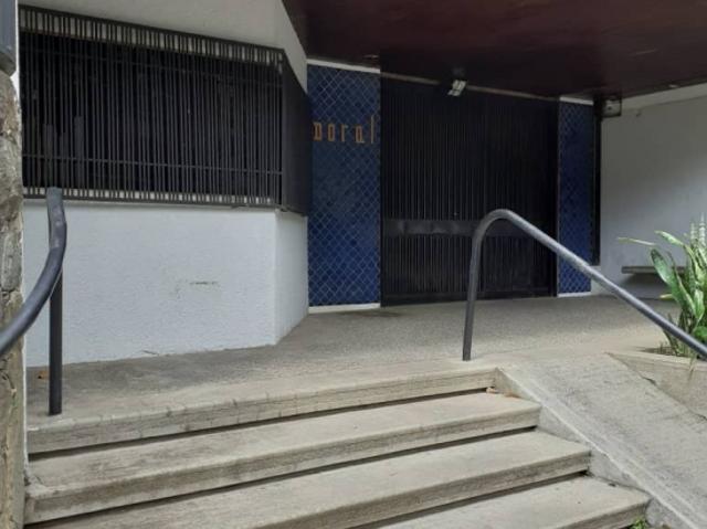 EN VENTA Amplio Apartamento de 185m2 5H/3B/1P en San Bernardino
