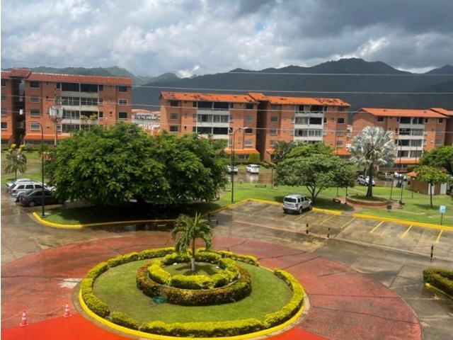 Vendo apartamento 96m2 Guarenas 8080