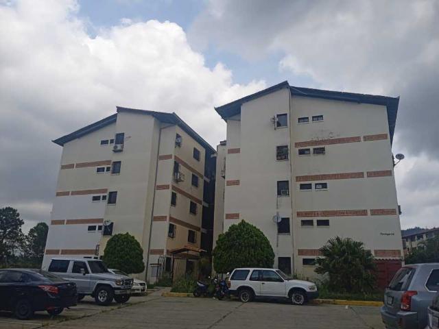 EN VENTA APARTAMENTO DÚPLEX URBANIZACIÓN BOSQUE VALLE, COCHE 3H/3b/1PE