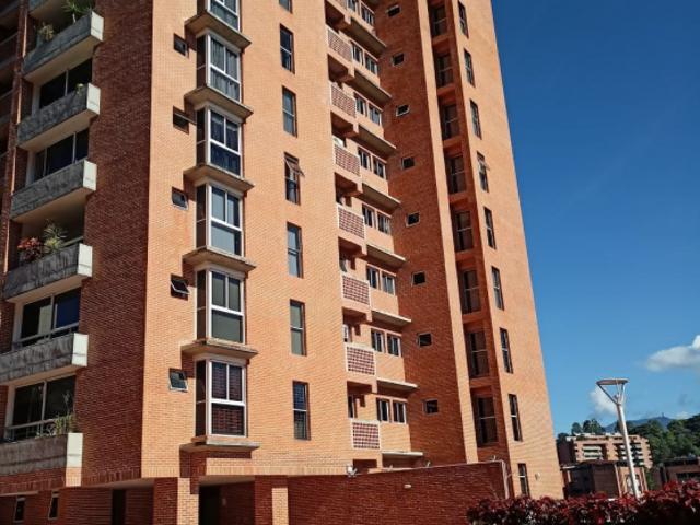 EN VENTA. APTO DE 97M2. 2H/2B/2P URB LA TRINIDAD