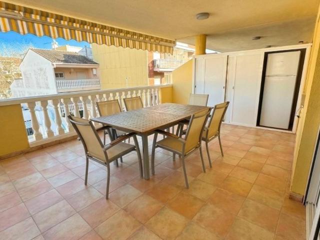 En venta apartamento en Moncofa Playa con 2 habitaciones y gran terraza. Garaje opcional