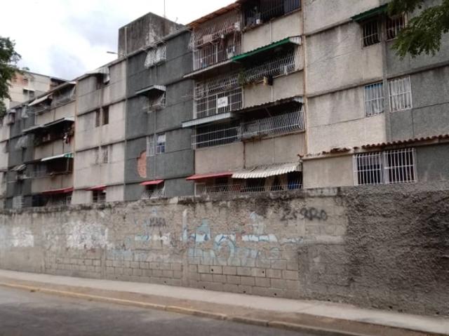 En Venta Apartamento Menca de Leoni