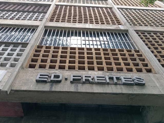 En venta apartamento oficina Avenida Libertador Los Caobos 118 Mts