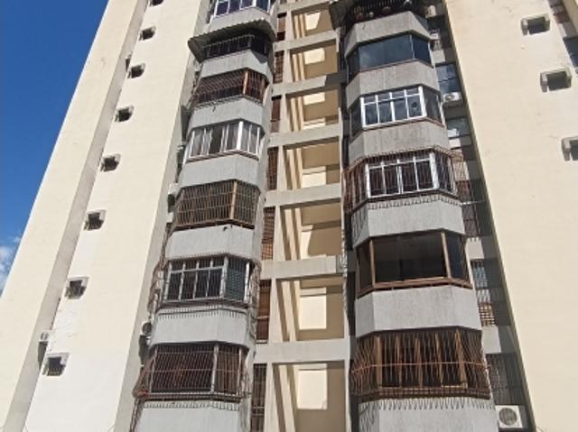 En Venta Apartamento Remodelado en Montalbán II 123mts/2H/2B/1PE