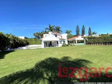 En venta bonita casa en Lomas de Cocoyoc
