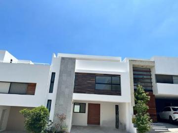 EN VENTA CASA NUEVA 3 RECAMARAS PARQUE QUINTANA ROO DE LOMAS DE ANGELOPOLIS