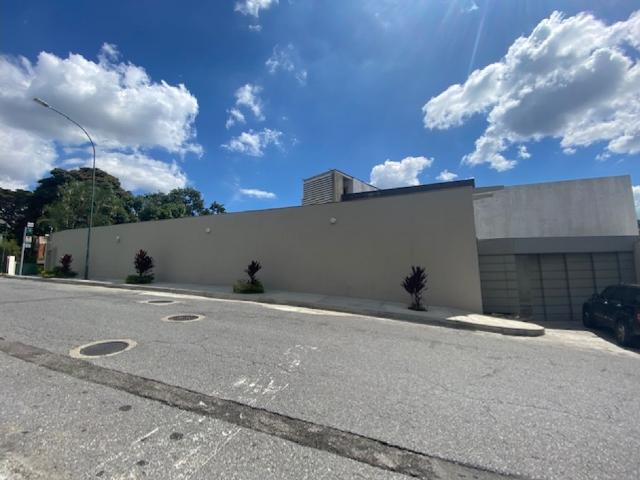En Venta Casa Altamira 9h+ 12b+12PE