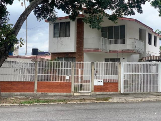 En Venta Casa Comercial Residencial