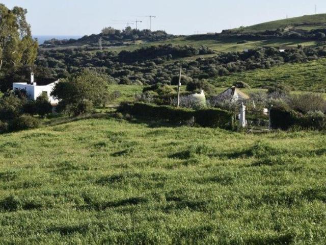 EN VENTA CASA CON TERRENO EN CASARES