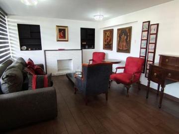 En Venta Casa en 2do piso de 3 pisos Aires en Miraflores