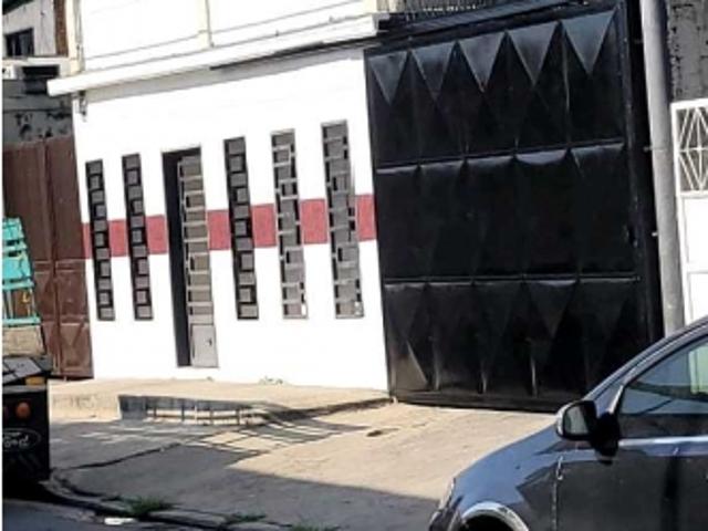 En venta casa en centro de Santa Cruz