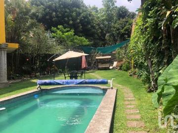 EN VENTA CASA EN CONJUNTO DE 7 CASAS EN CHAMILPA