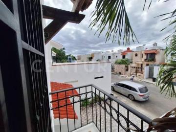 En venta Casa en la Toscana 3 rec Playa Del Carmen P4323