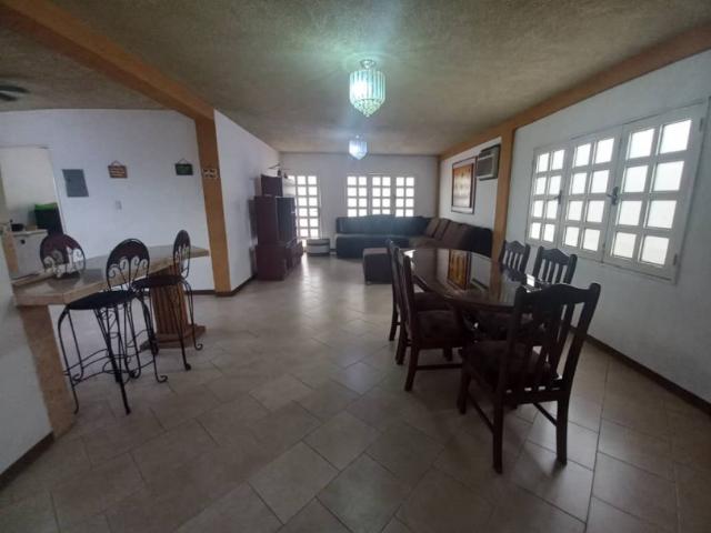 EN VENTA CASA EN LOS CHORRITOS TOCUYITO VALENCIA D31 07