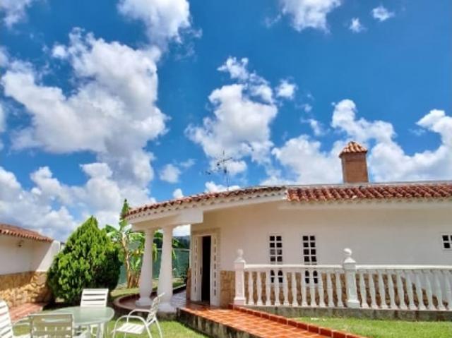 En venta casa en San Antonio de los Altos sector Potrerito