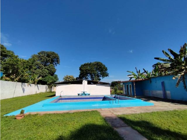 EN VENTA CASA EN TINAQUILLO EDO COJEDES 06 03