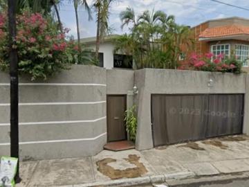En venta Casa Grande en Fracc Floresta Ciudad de Veracruz 4 recamaras