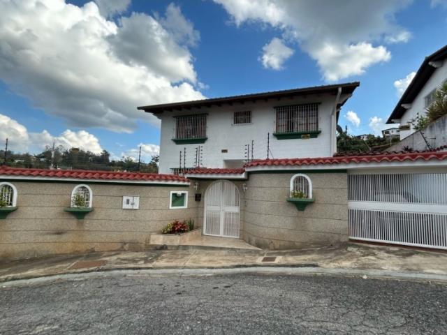 EN VENTA CASA LOS NARANJOS 400 MTS
