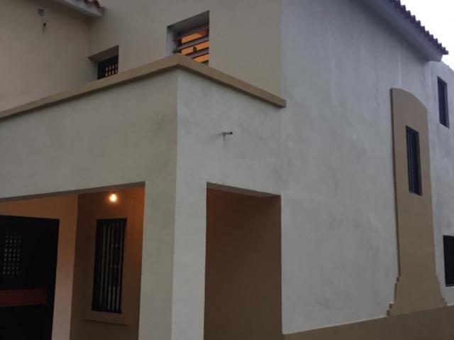 EN VENTA CASA QUINTA DE DOS NIVELES UBICADA EN LA PAZ