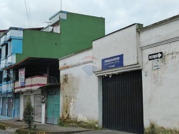 En venta casa rentera av. Guayaquil santo domingo