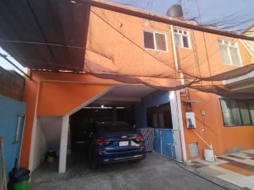 EN VENTA CASA SOLA EN DOS NIVELES COL. AMPLIACIÓN BUGAMBILIAS, JIUTEPEC, MORELOS