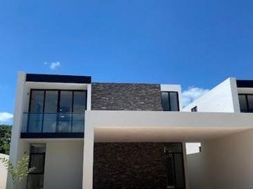 EN VENTA CASA VARENA TIXCUYTUN, MERIDA