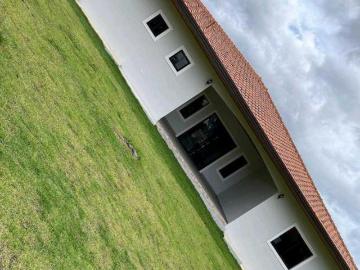 EN VENTA.CASA.3HAB Y GARITA DE SEGURIDAD BOQUETE