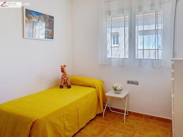 En venta Chalet independiente con piscina