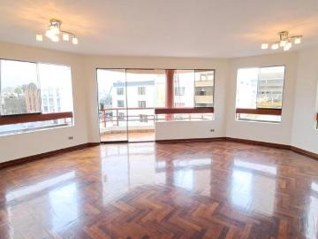 En Venta Departamento de 115,68 m² en Las Casuarinas En Surco