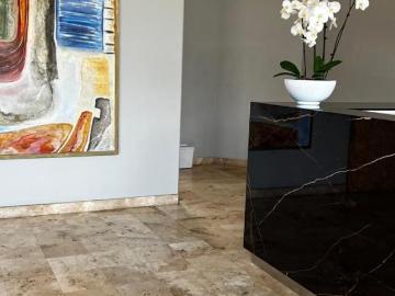 En venta departamento frente al malecon