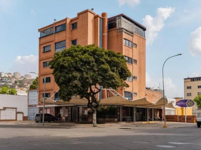 En Venta Edificio 1378m2 Los Chaguaramos 6482