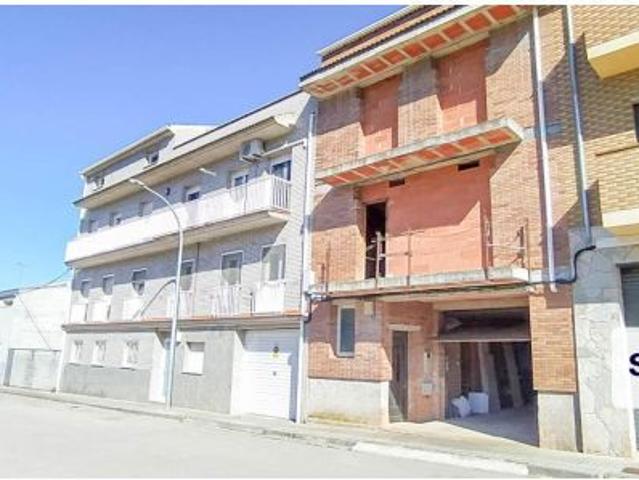 EN VENTA – EDIFICIO EN ESTRUCTURA A TERMINAR EN BALSARENY