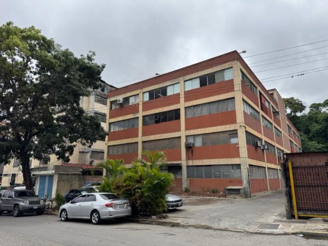 En Venta Edificio Industrial en Palo Verde. Sucre Caracas