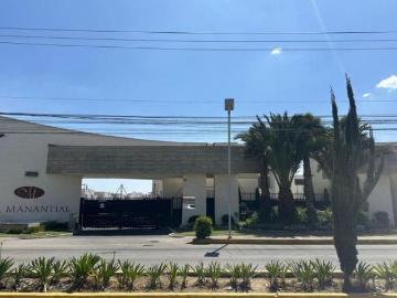 En Venta en Metepec, en El Manantial. Cuenta con excedente de terreno, a solo 30 min de Santa Fe