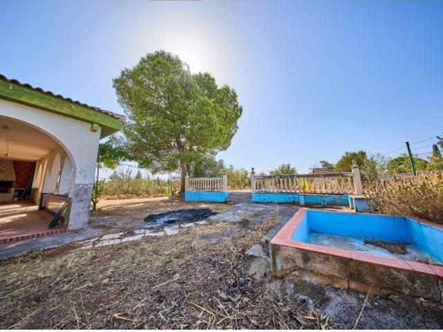 En venta: encantadora finca en Moraleda de Zafayona